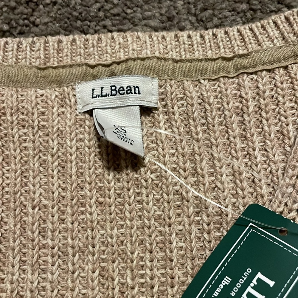 NWT tan llbean sweater - Picture 3 of 3